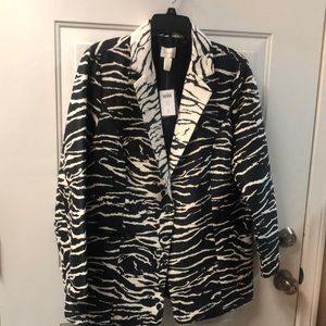 NWT Chicos Animal Print Jacket/Topper in Size 2